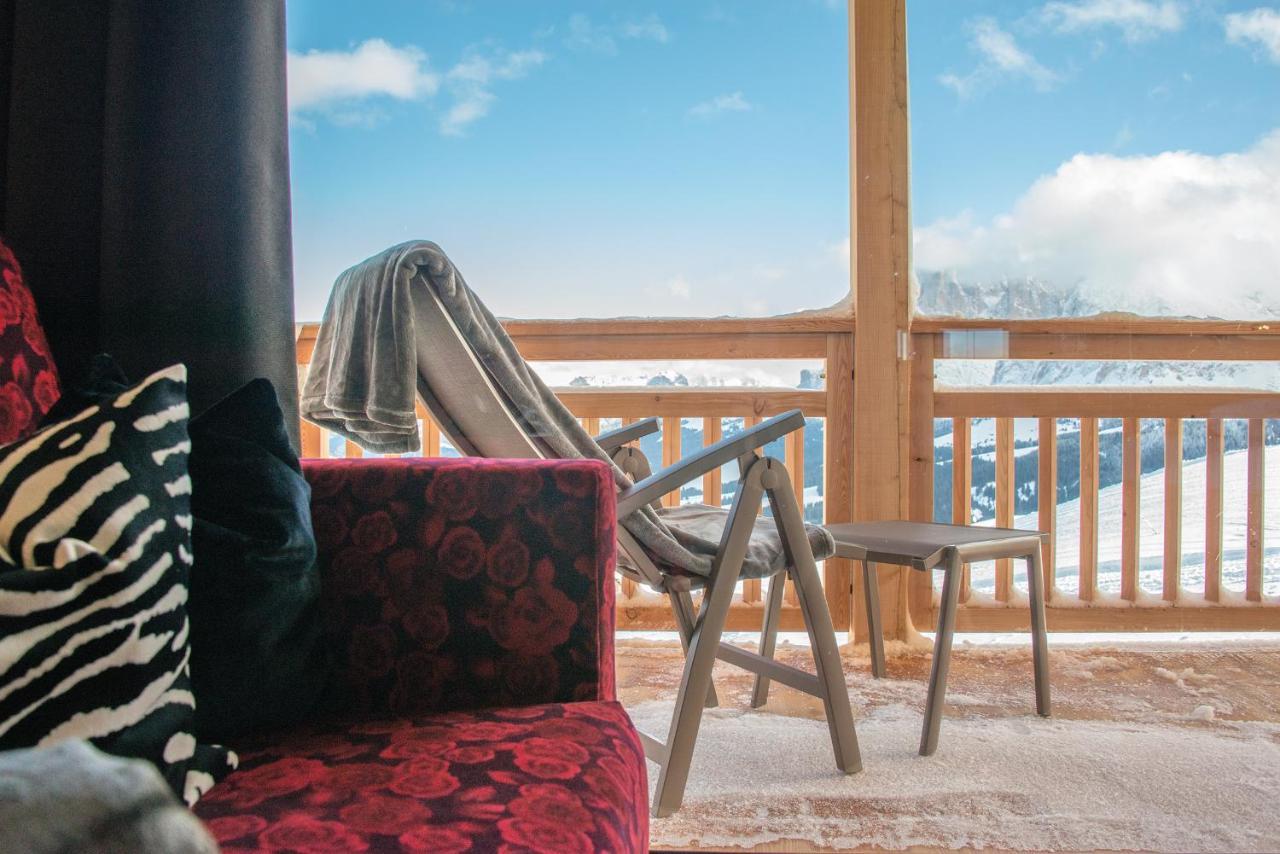 Hotel Goldknopf Алпе ди Сиуси Екстериор снимка