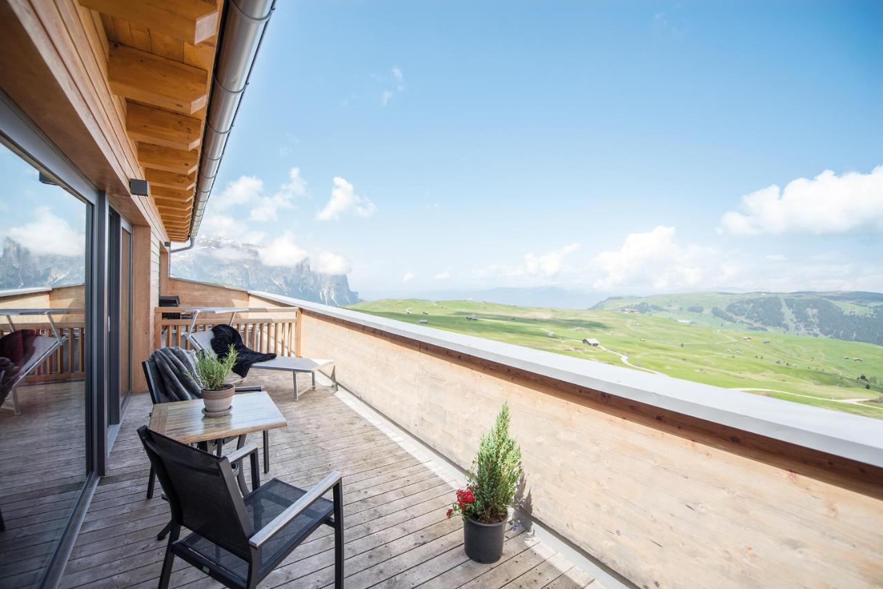 Hotel Goldknopf Алпе ди Сиуси Екстериор снимка