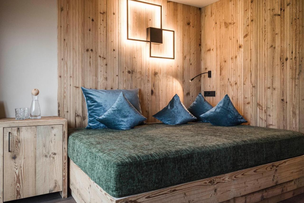 Hotel Goldknopf Алпе ди Сиуси Екстериор снимка
