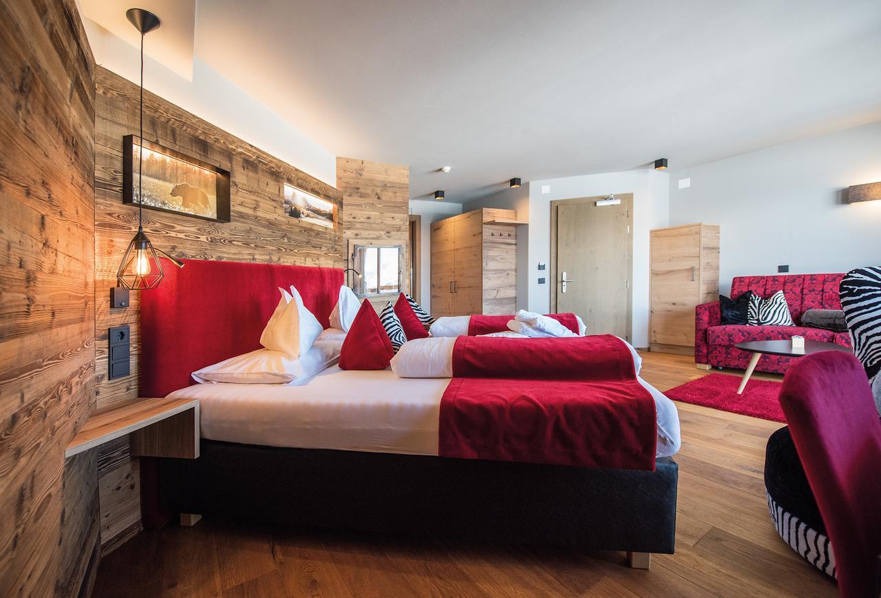Hotel Goldknopf Алпе ди Сиуси Екстериор снимка
